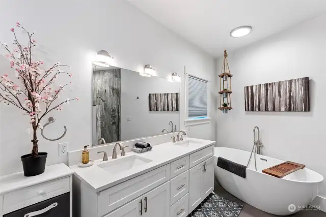 Your spa bathroom awaits you at the end of a busy day. Double sinks, large soaking tub and an oversized shower, will make this one of your favorite rooms in the house.