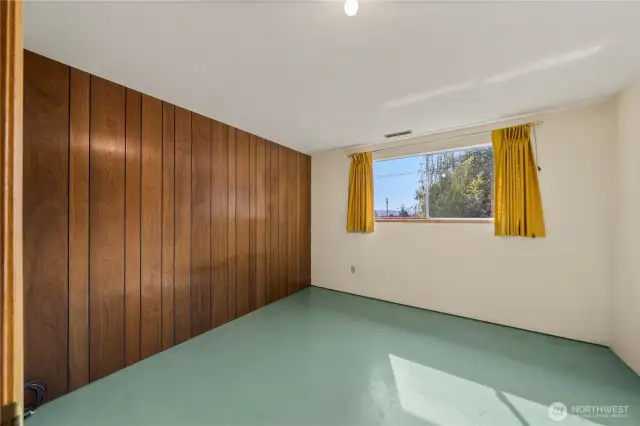 4th Bedroom (Lower)