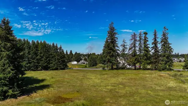 The perfect location to make your hobby-farm dreams a reality.