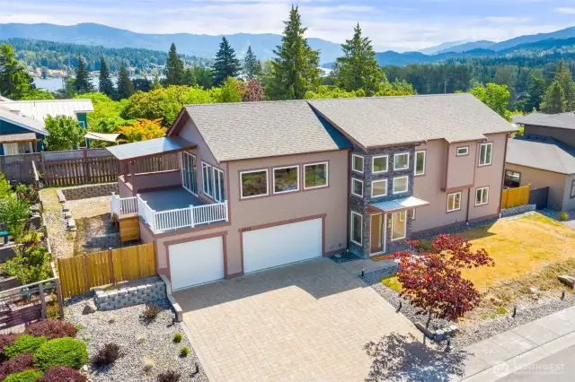 2612 Birch Street - quiet cul-de-sac off a dead end road.  minimal traffic, maximum privacy.