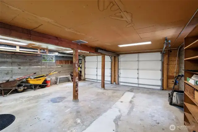 Another view of the garage!