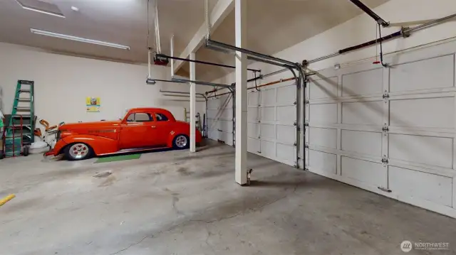 Spacious 3 car garage!