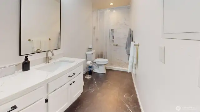 Lower level 3/4 bath