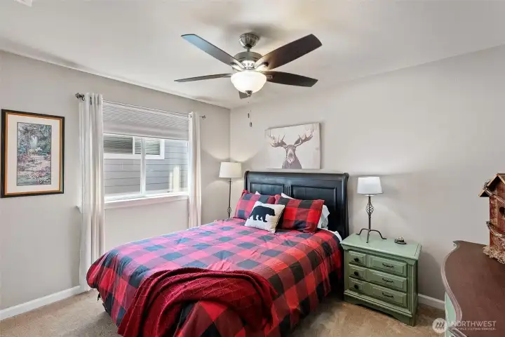 Guest bedroom