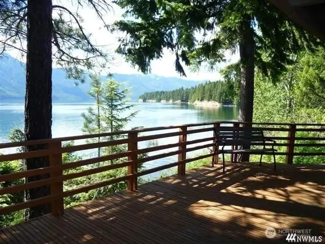 Pine Loch club house