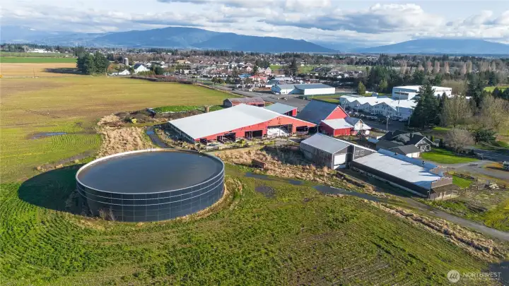 The storage tank has a 2 million gallon capacity.