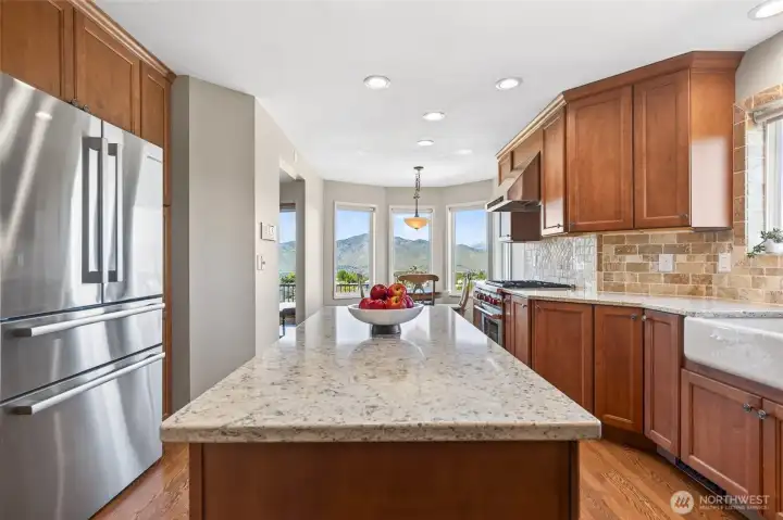 Granite countertops and hardwood floors.