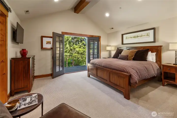 Upstairs-Bedroom 3 Ensuite+Deck