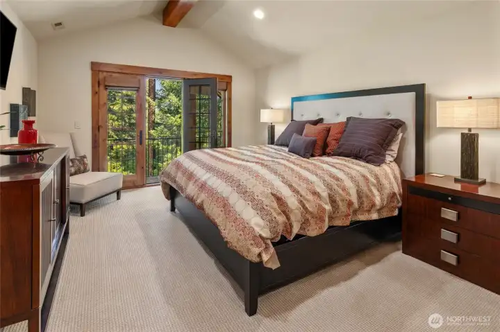 Upstairs-Bedroom 5 Ensuite+Deck