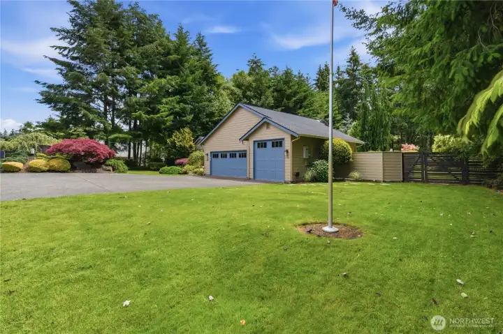Triple car garage