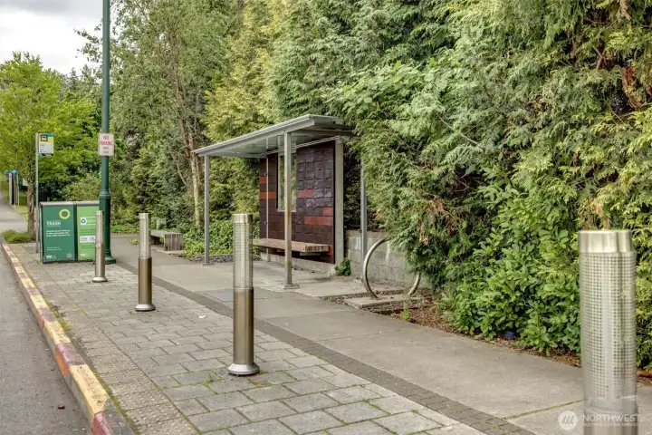 Metro bus lines with direct access to Seattle and Bellevue.