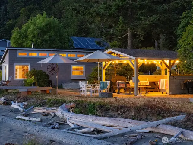 Kitchen cabana.