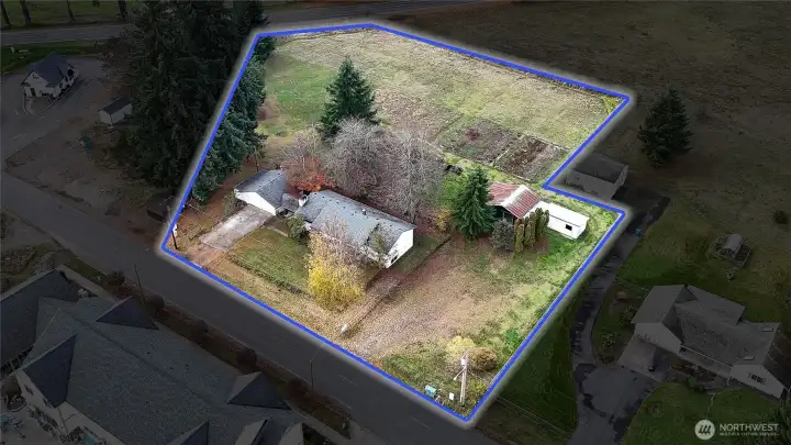 Blue boundary lines are approximate. Buyer to verify to their own satisfaction.