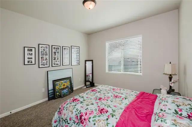 2nd Bedroom