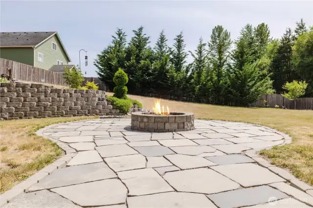 Fire Pit and patio area