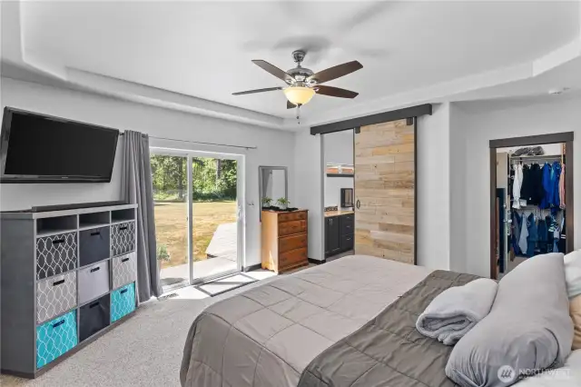 Prinary bedroom