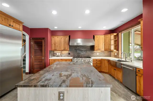 Huge chef kitchen