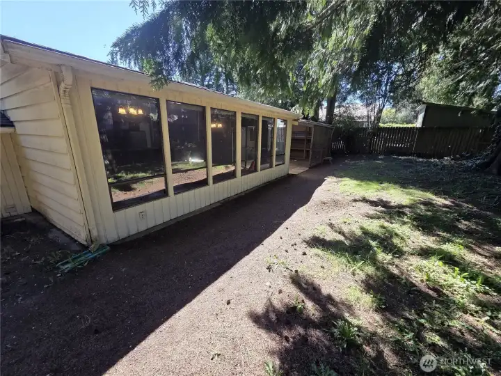 These 6 windows look out from the great room .