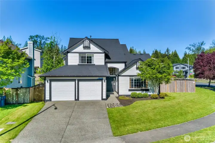 Added privacy being on the corner lot. Beautifully updated home