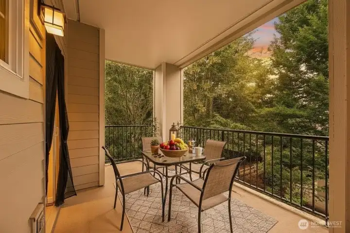 Large outdoor patio Large outdoor patio