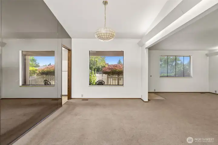 Picture Window providing a flood of natural light. Picture Window providing a flood of natural light.