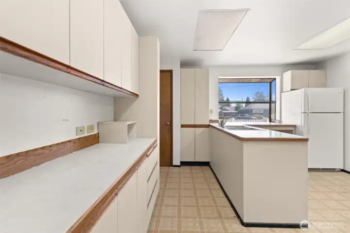 TONS of Cabinetry. TONS of Cabinetry.