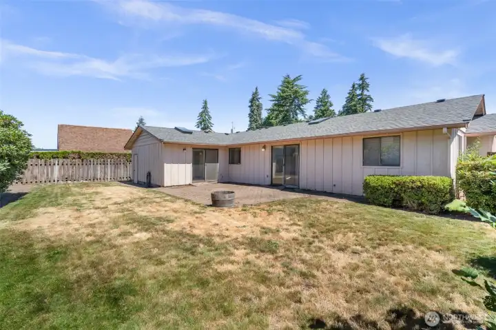 Large Backyard is private and a blank canvas. Large Backyard is private and a blank canvas.