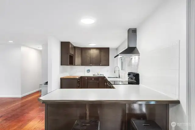 Kitchen with Breakfast Bar