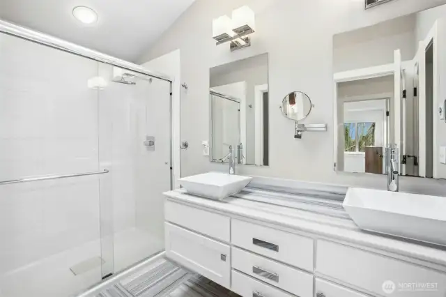 Dual vanity in primary bath.