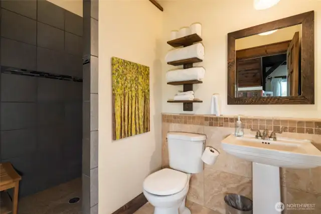 Ensuite #1 bath