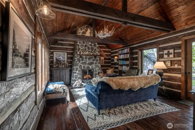 Warm log receiving room
