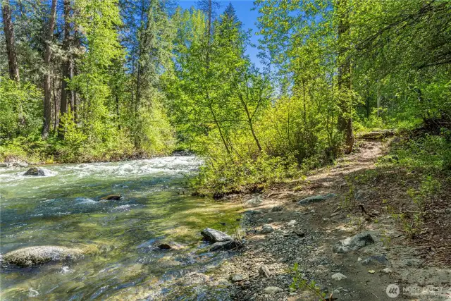 Community Access Peshastin Creek