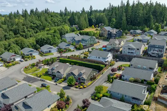 Desirable Chateau Ridge Neighborhood.