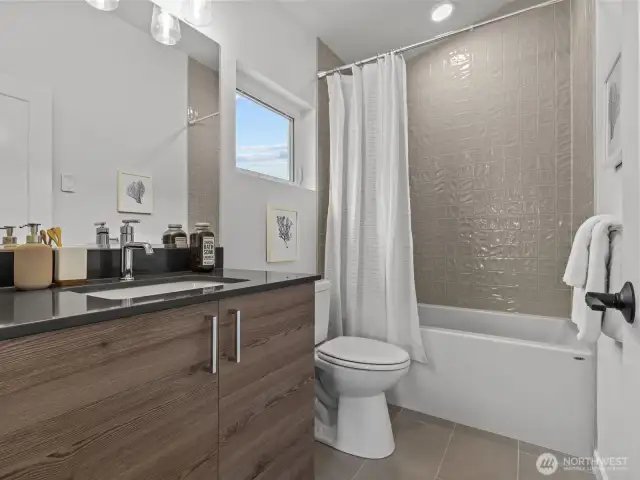 Upper Full Sized Bath