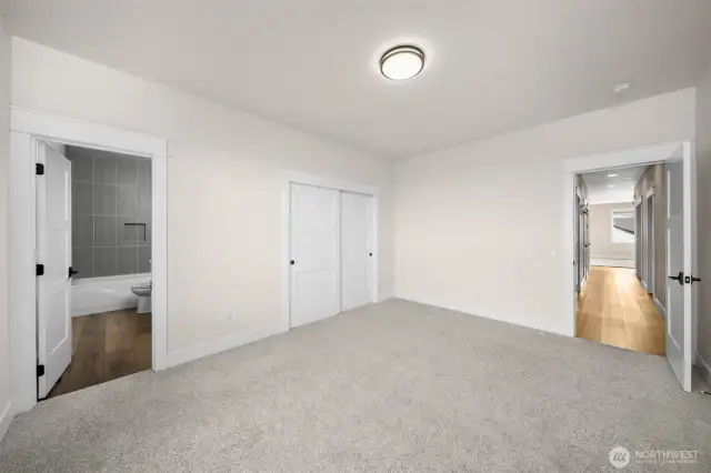Bedroom 2 Suite
