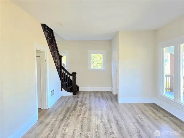 Living room with open space and lots of natural light.