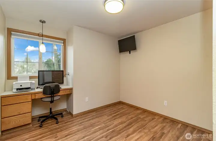 Bedroom #1- With Built in desk.