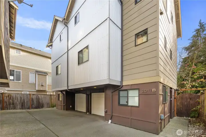 Private access to auto court, garage and entry