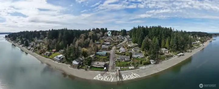 So much incredible coastline to explore along Beverly Beach.