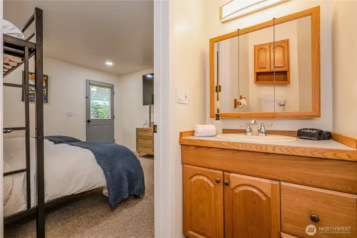 Lower level 1/2 bath off bedroom