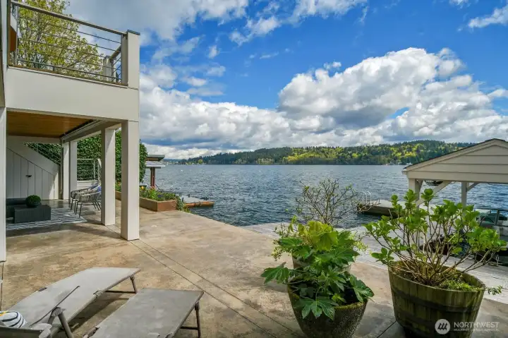 Bathe in the sun or sip something cold in the shade. This patio was meant to be shared.