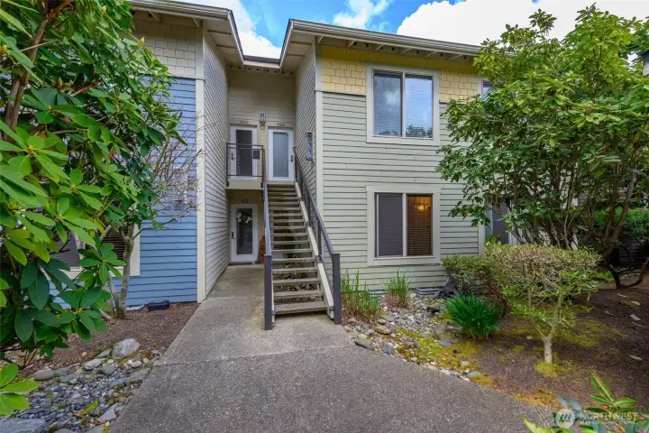 Bottom floor unit-No stairs!