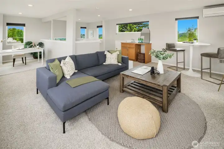 3rd Floor Family Room