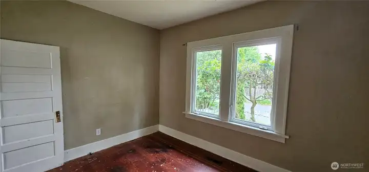 2nd bedroom on main level with walk-in closet.