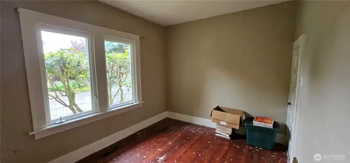 2nd bedroom