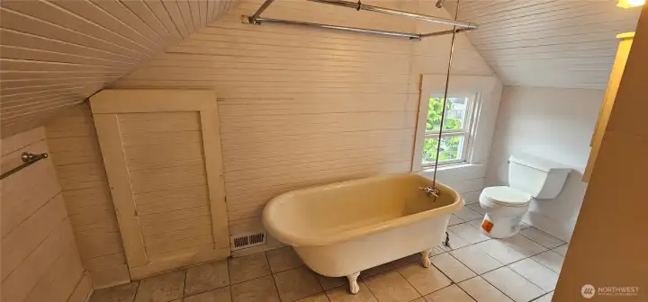 Upstairs full bath... actually it's a cast iron claw foot tub!