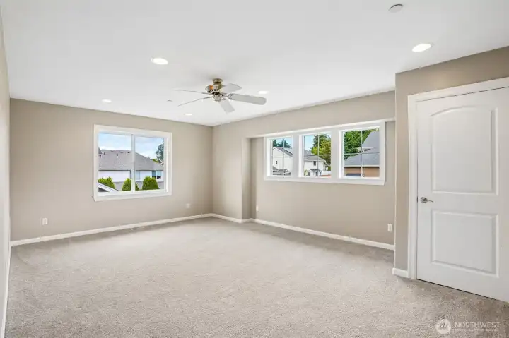 bonus room with closet