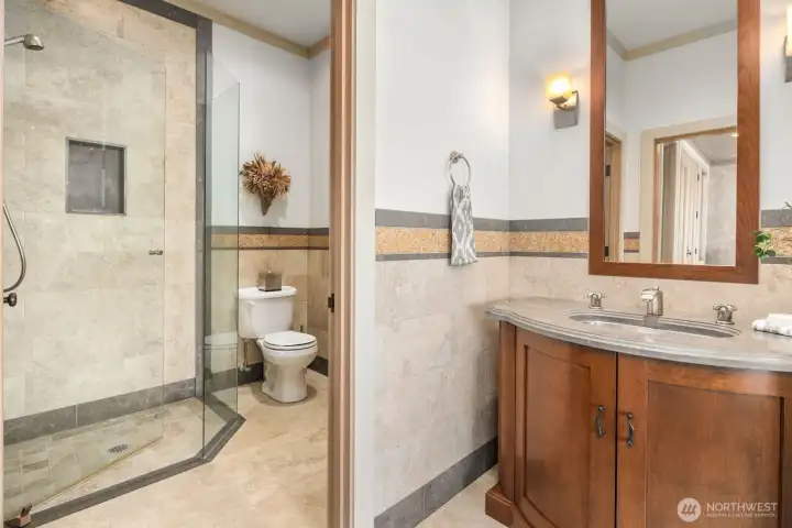 15283 Gibralter Rd