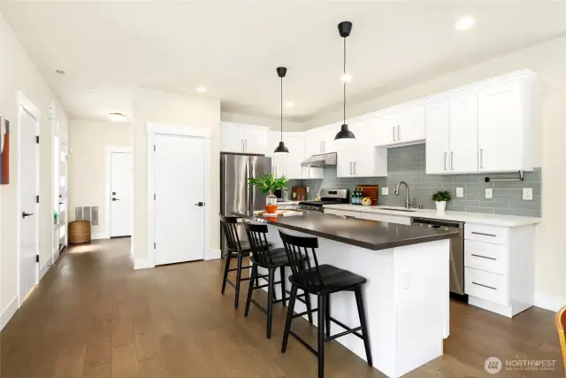 Kitchen, entrance.