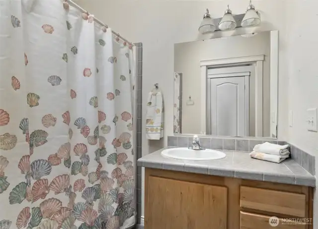 Hall full bathroom.